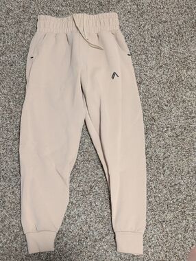Alphalete Tan Jogger Sweatpants